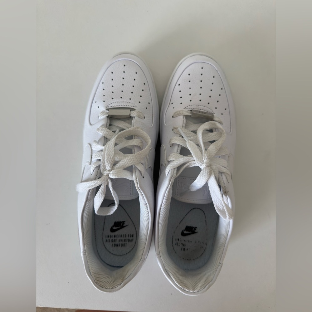 Nike Air Force 1 Saga Low